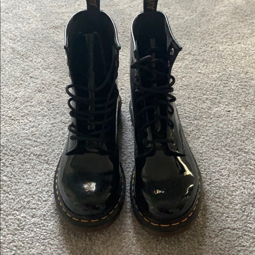 Pristine Doc Martin Women’s Boots! Size US 9